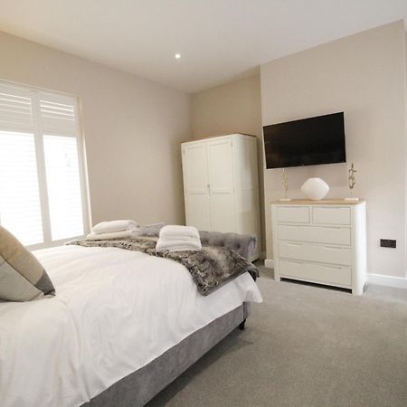 Ashbourne Luxury Suites Екстер'єр фото
