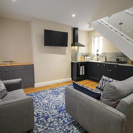 Ashbourne Luxury Suites Екстер'єр фото