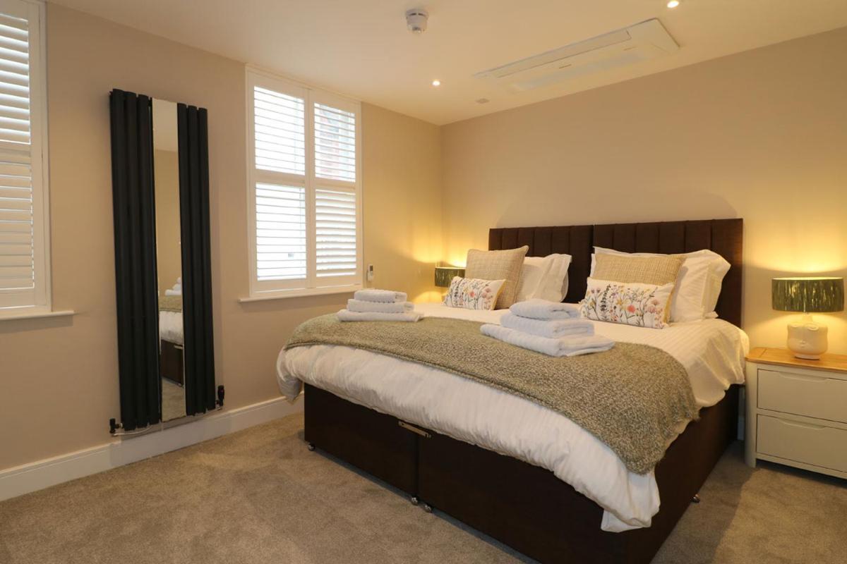 Ashbourne Luxury Suites Екстер'єр фото